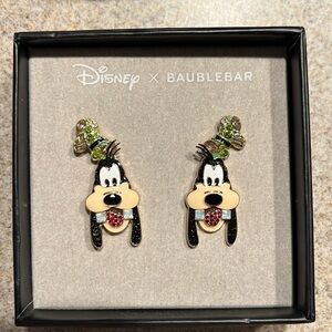 NWT Disney BaubleBar Goofy Earrings